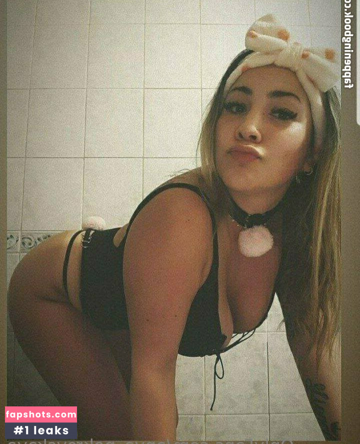 boobs_amy gallery photo #8