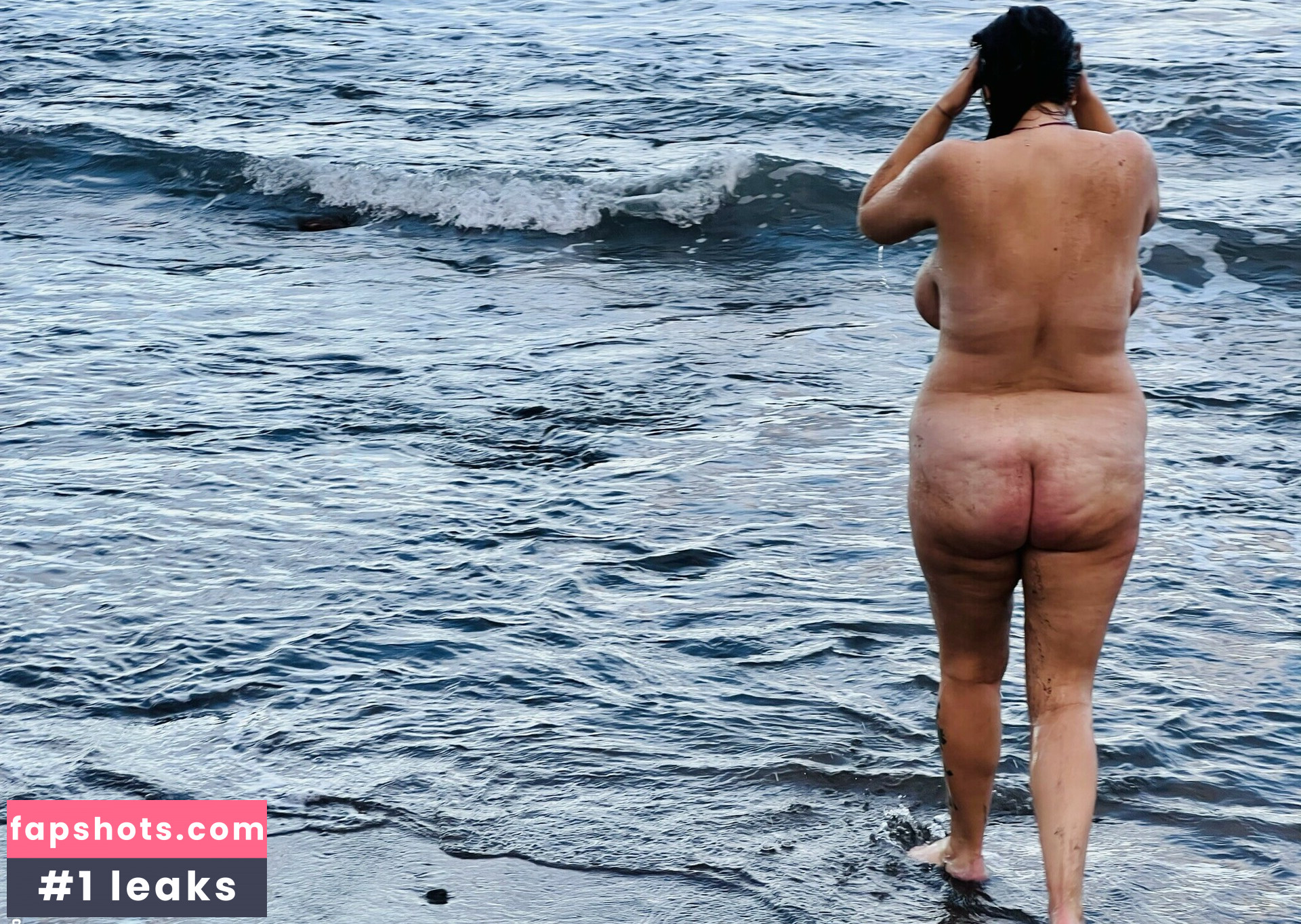 boobStruggle gallery photo #33