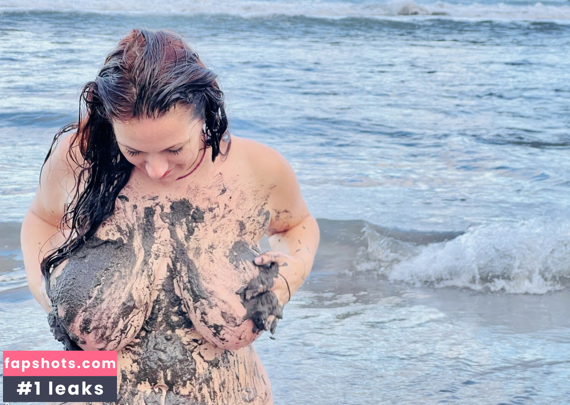 boobStruggle gallery photo #43