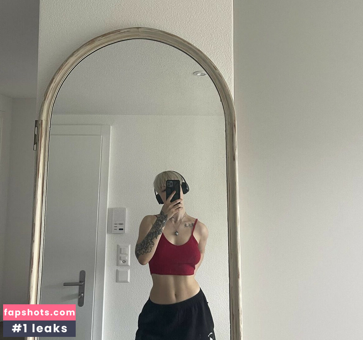 boredgymdarling gallery photo #3