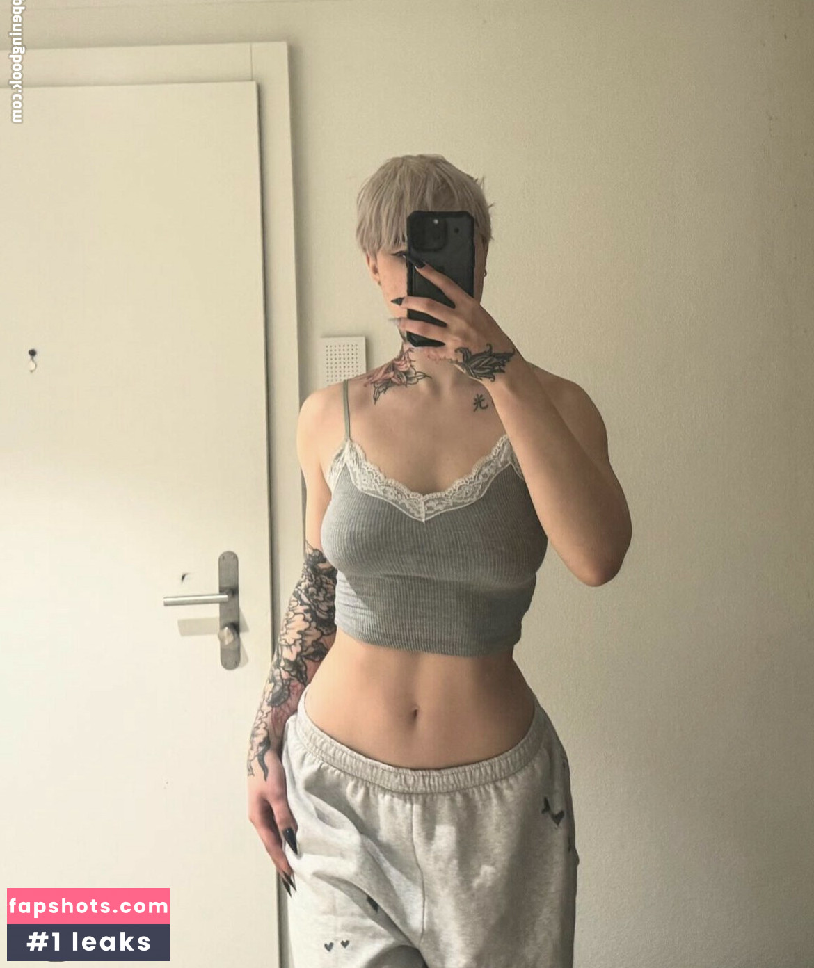 boredgymdarling gallery photo #5