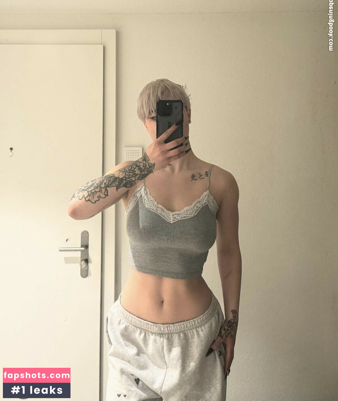 boredgymdarling gallery photo #6