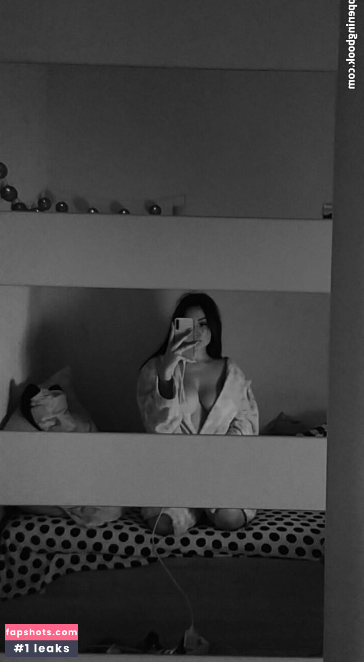 Borsod nude babe gallery