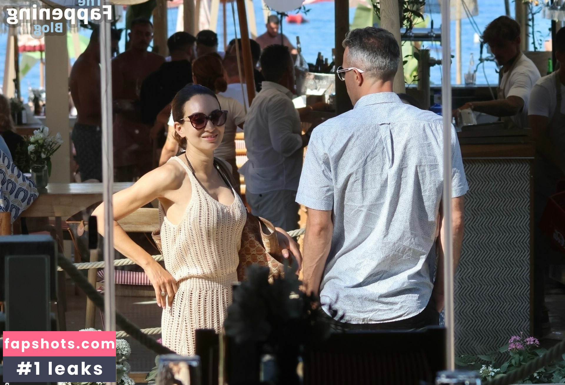 Bouchra van Persie gallery photo #2