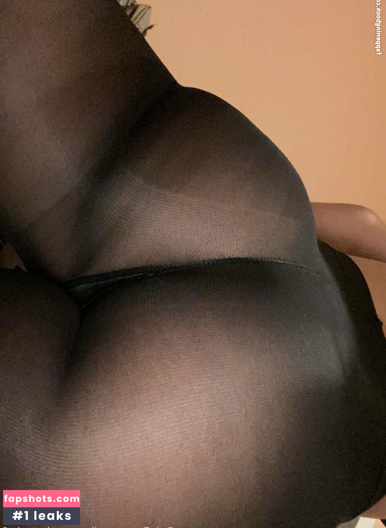 Bouncethatcake gallery photo #36