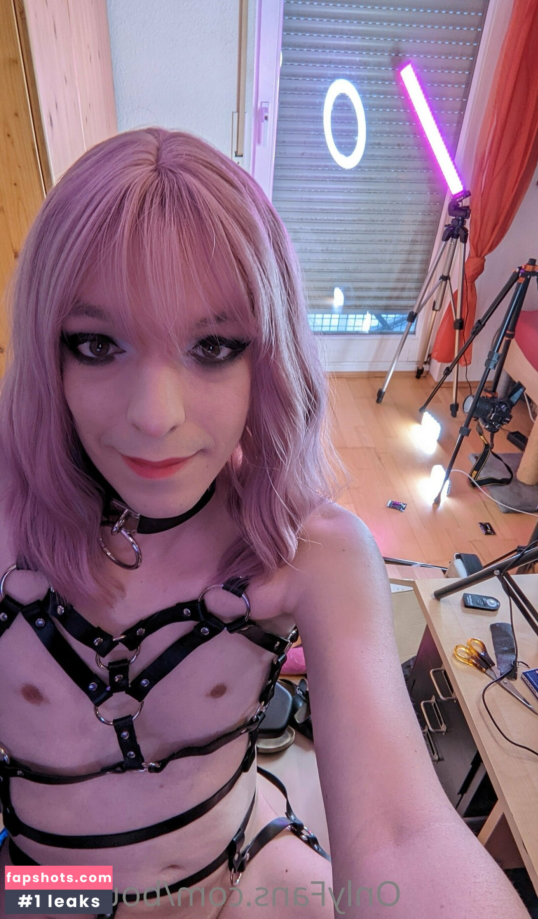 boundnici Nude Leaks OnlyFans Photos #6 - LeakJerk