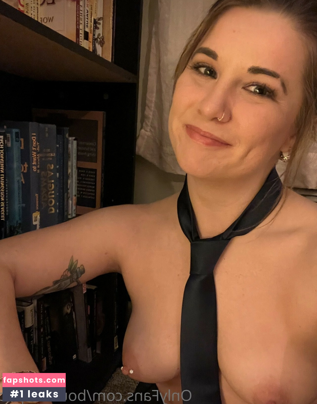 Bourbonformyalpacas nude babe gallery