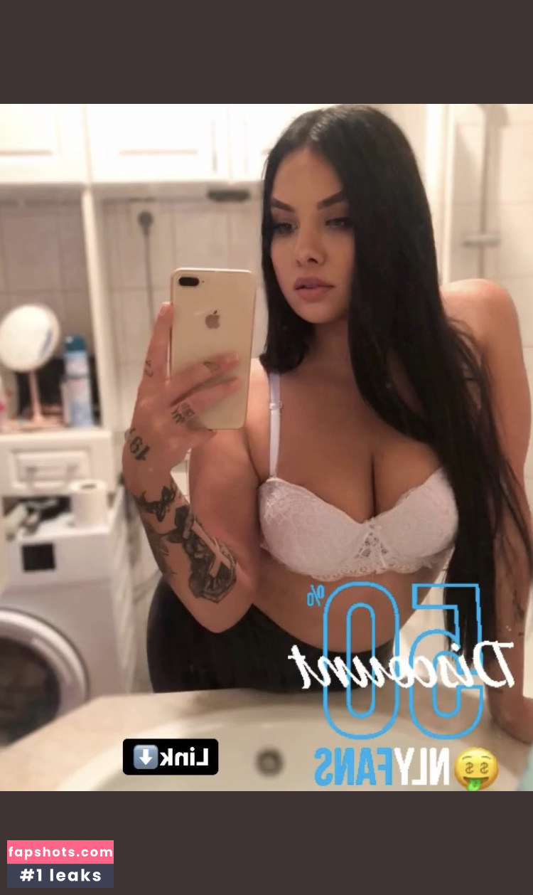 Bozsoki Barbi gallery photo #6