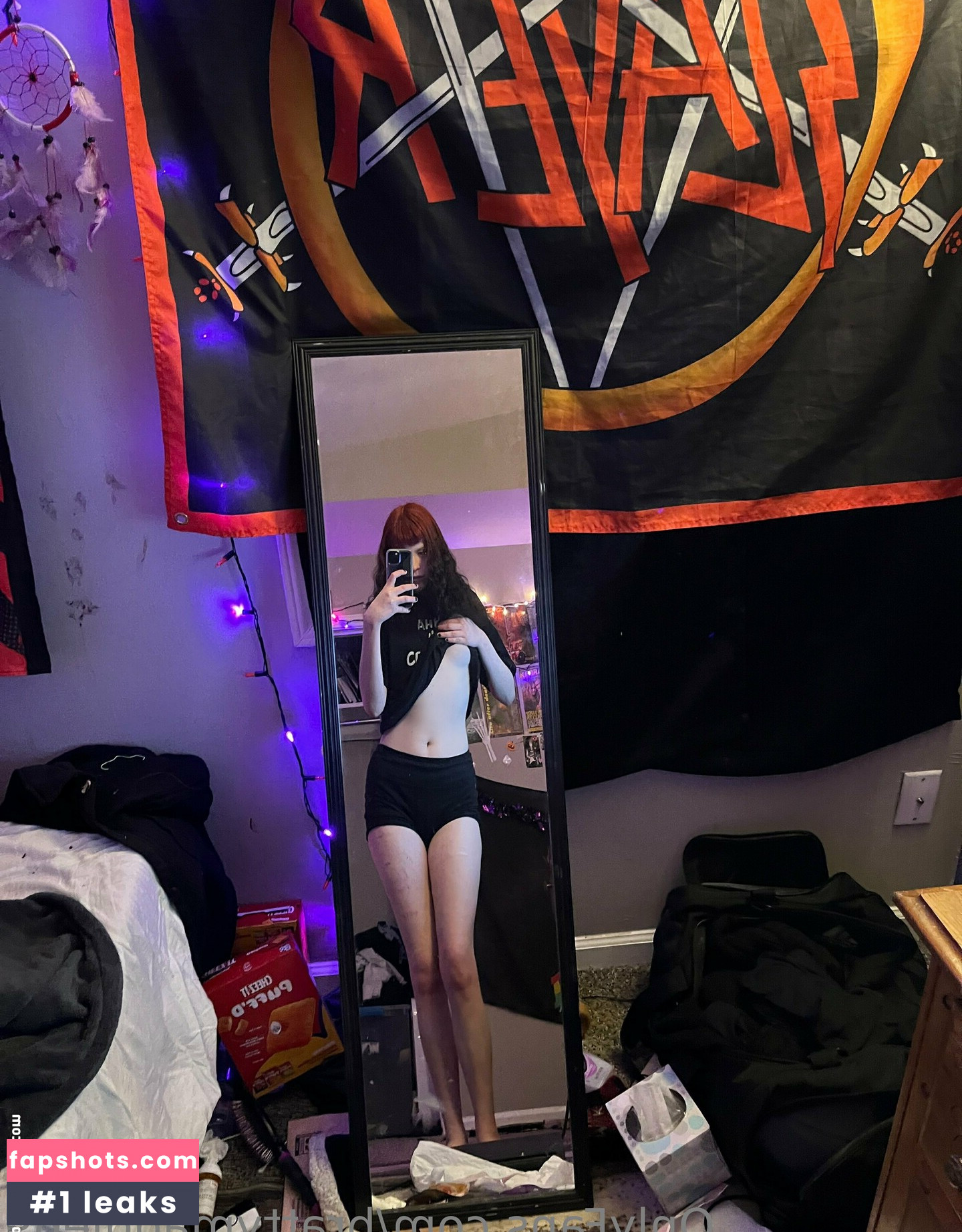 brattymaddie69 nude babe gallery