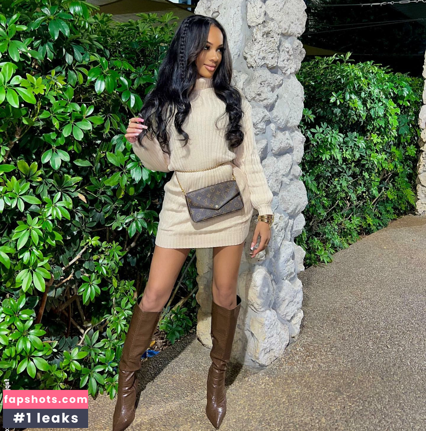 Breann Llewelyn gallery photo #24