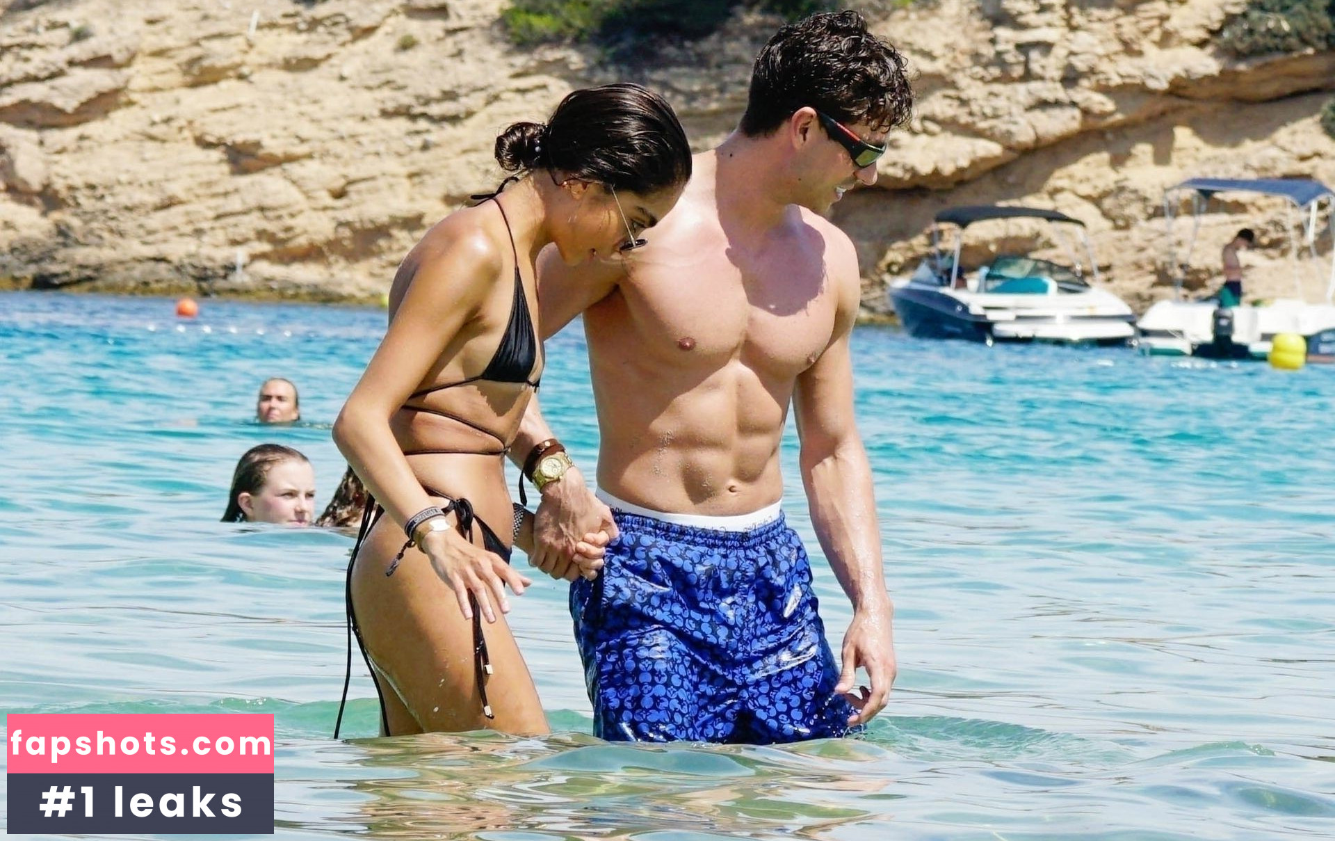 Brenda Santos gallery photo #25