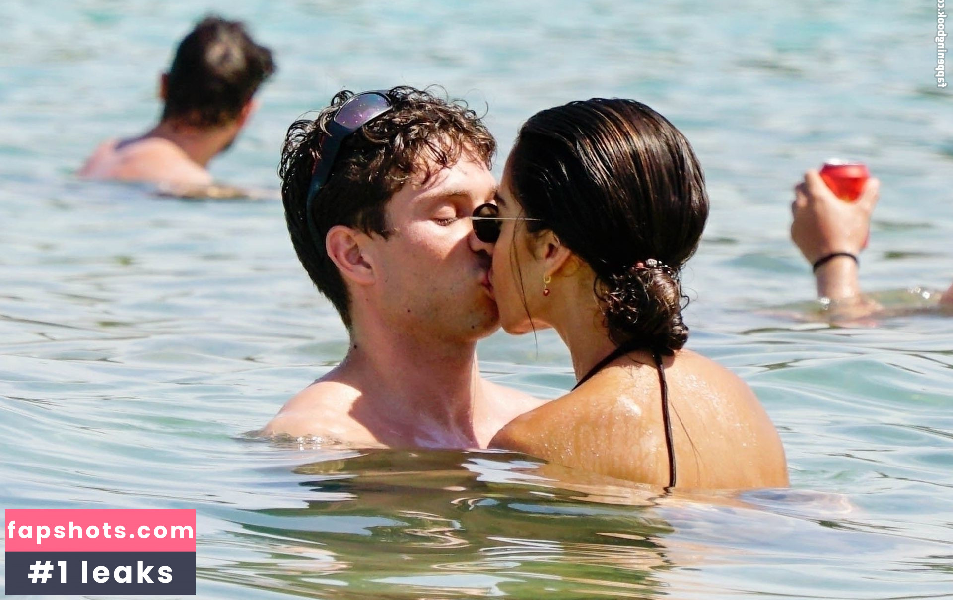 Brenda Santos gallery photo #7