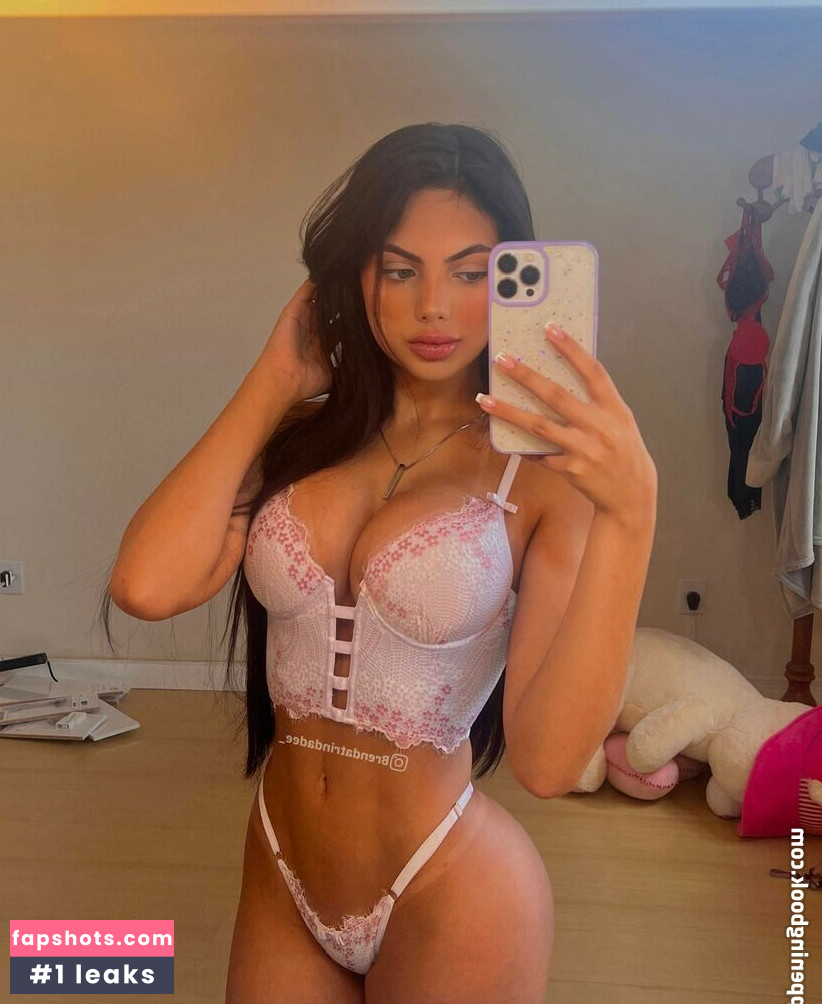 Brenda Trindade gallery photo #590