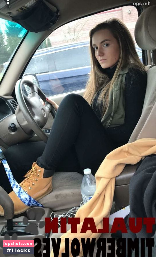 Brenna Winters gallery photo #6