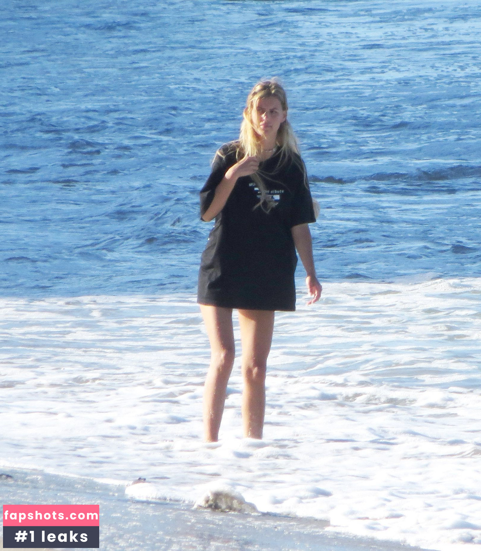 Briana Jungwirth gallery photo #110