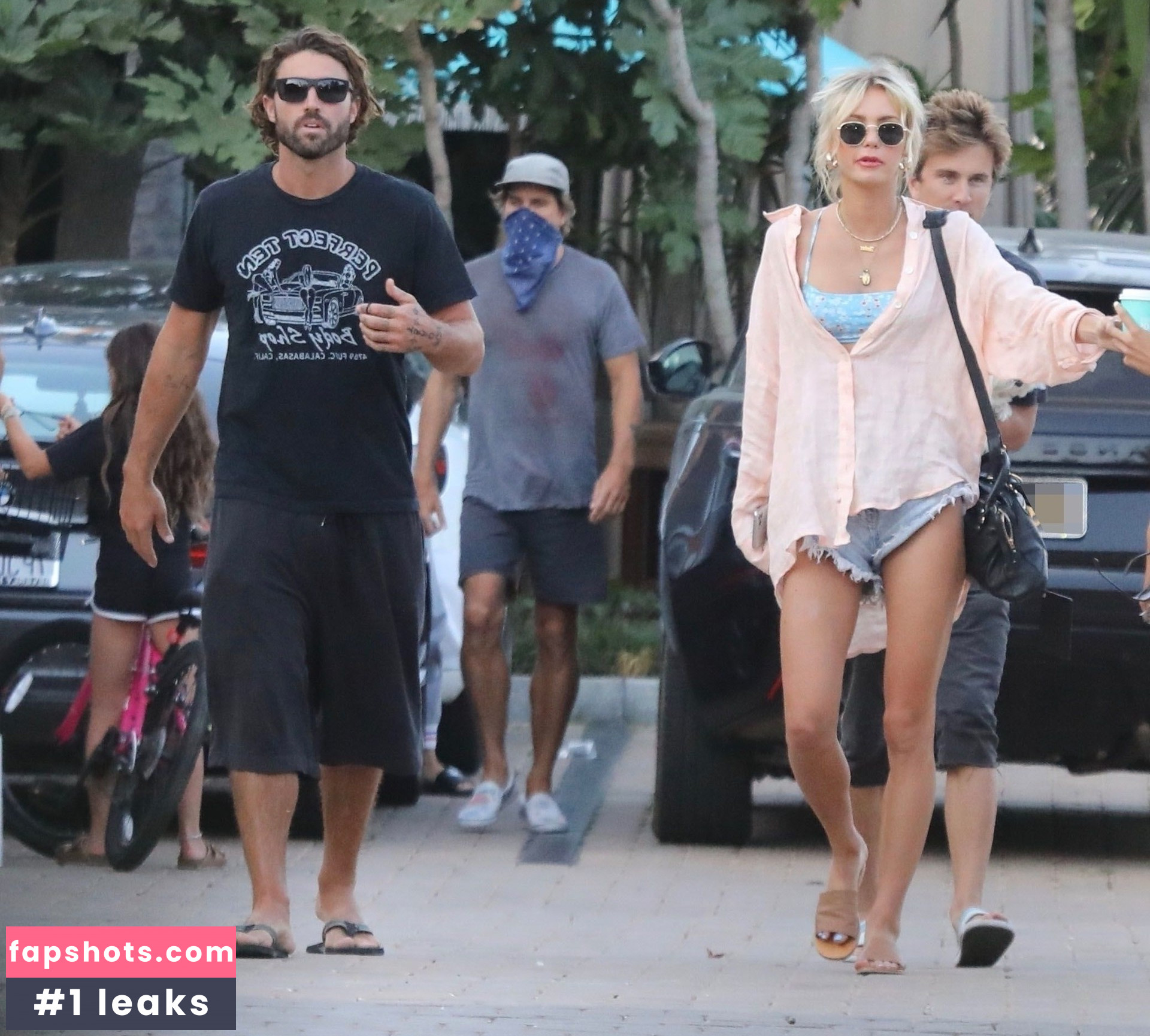 Briana Jungwirth gallery photo #17