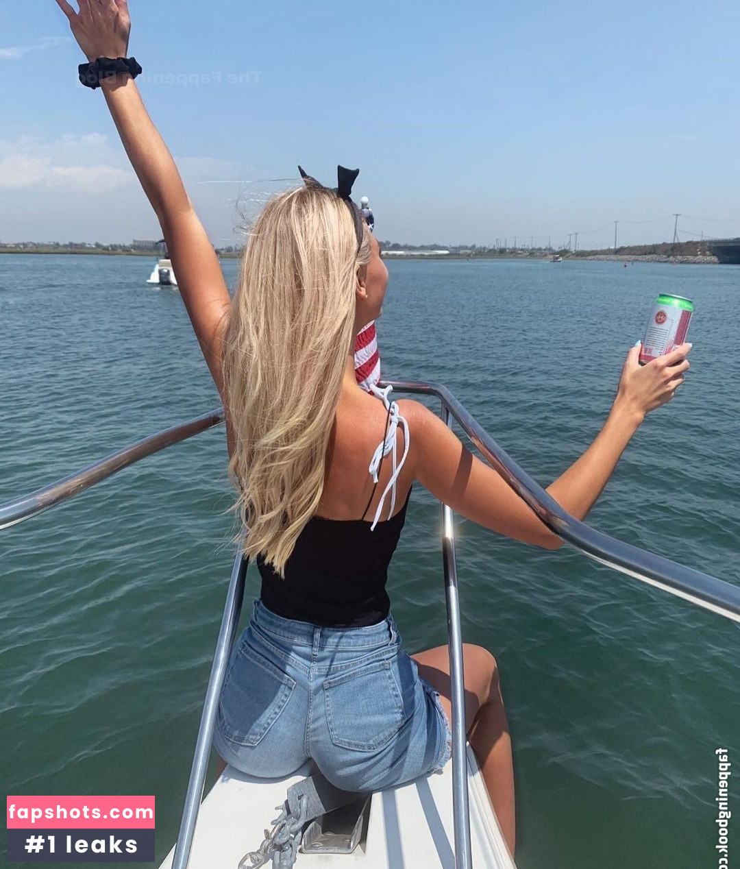 Briana Jungwirth gallery photo #3