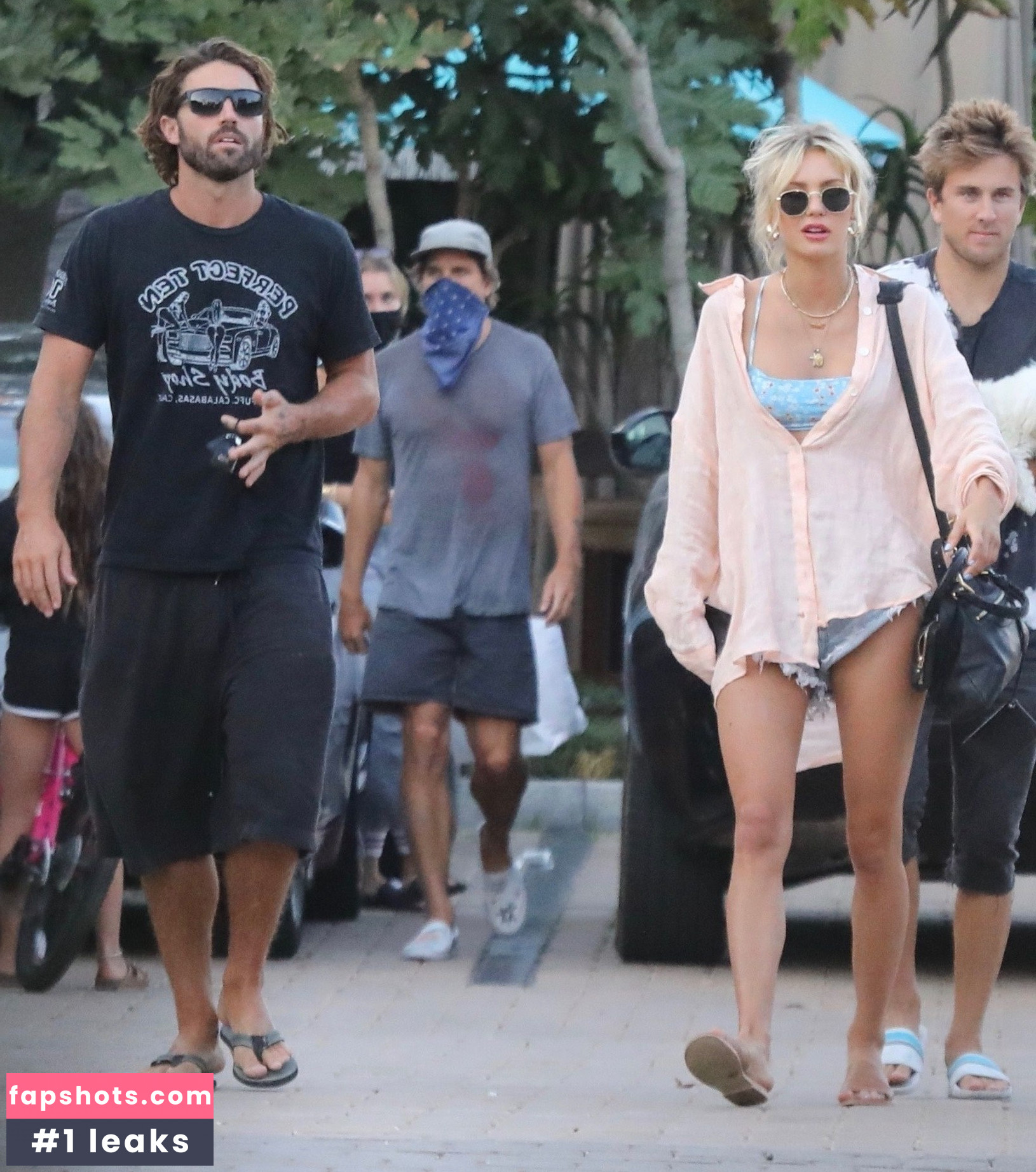 Briana Jungwirth gallery photo #25