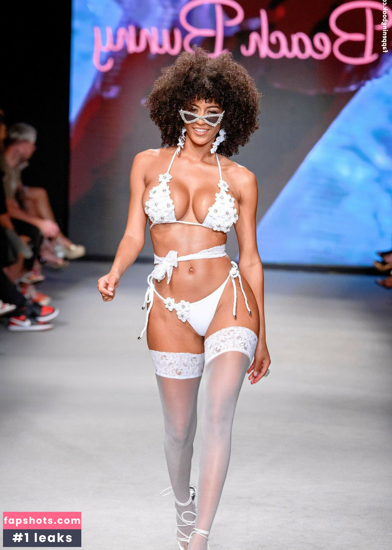 Briana Smith Nahé úniky fotek pouze od fanoušků #32 - Fapshots