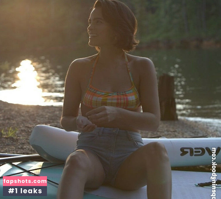 Brianna Hildebrand gallery photo #2