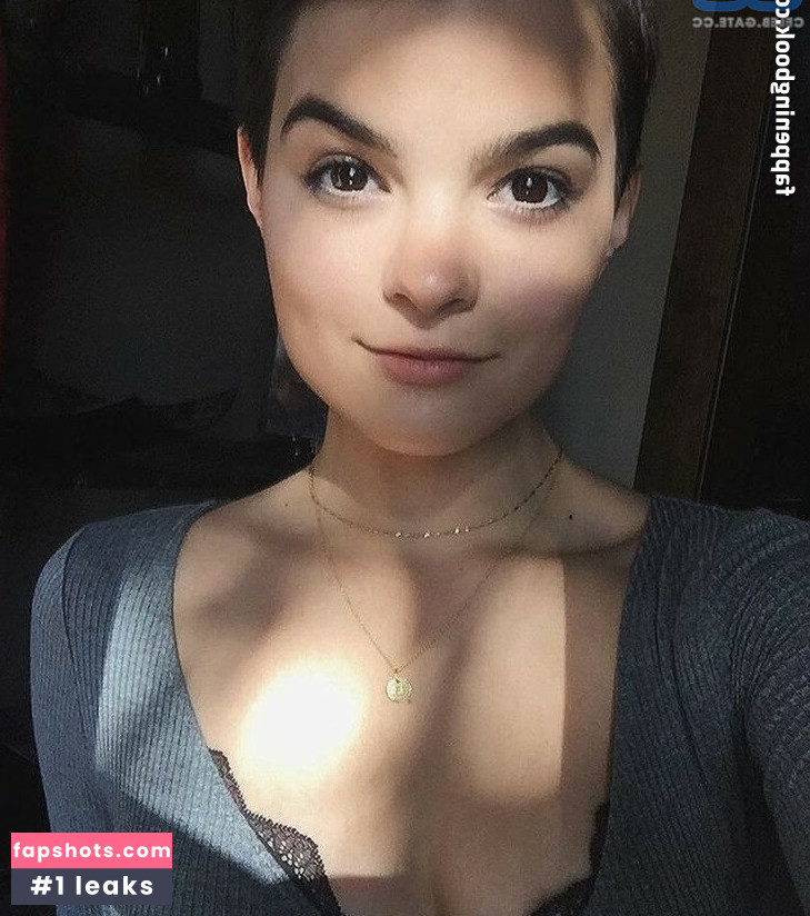Brianna Hildebrand gallery photo #12