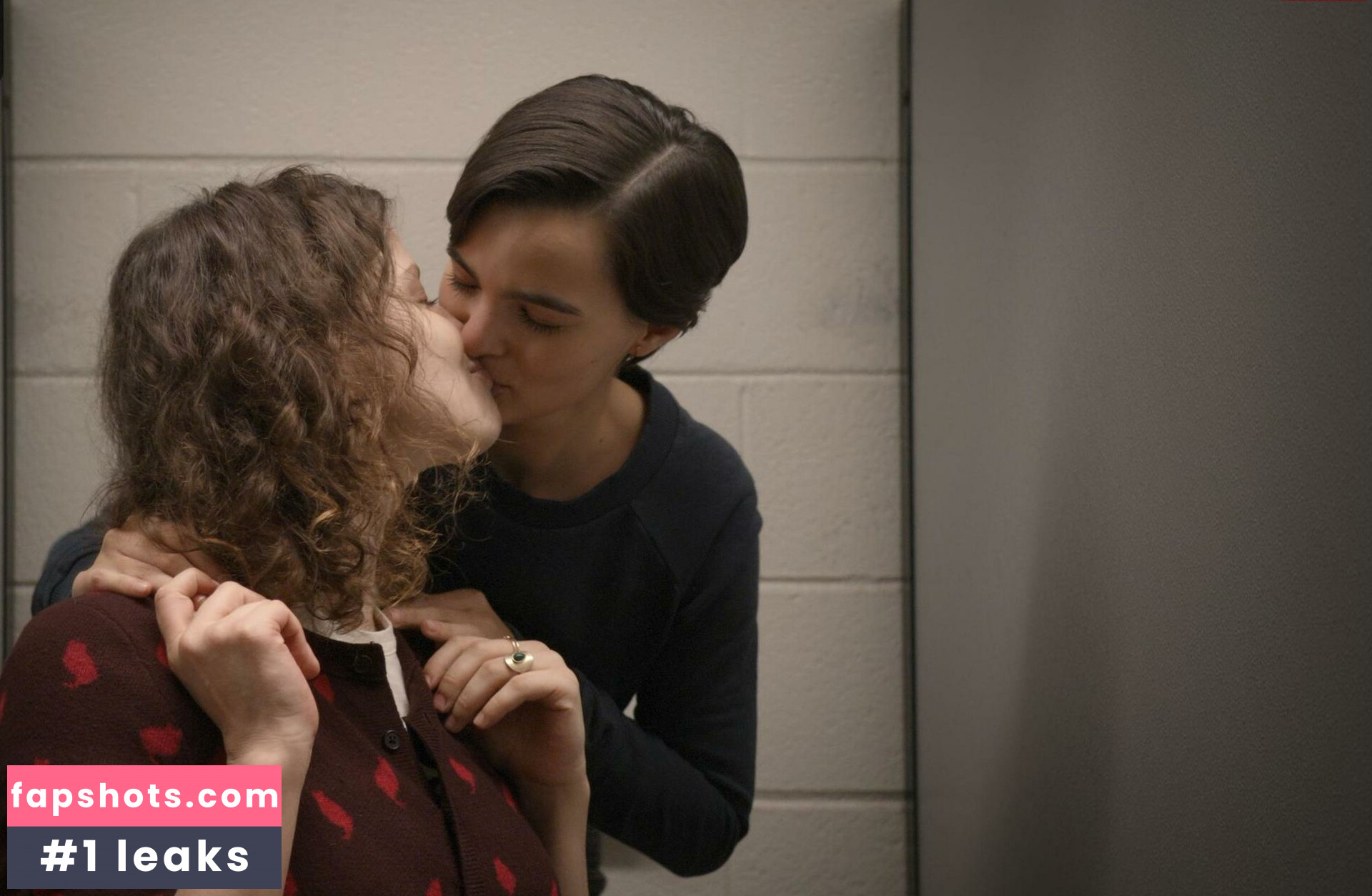 Brianna Hildebrand gallery photo #14