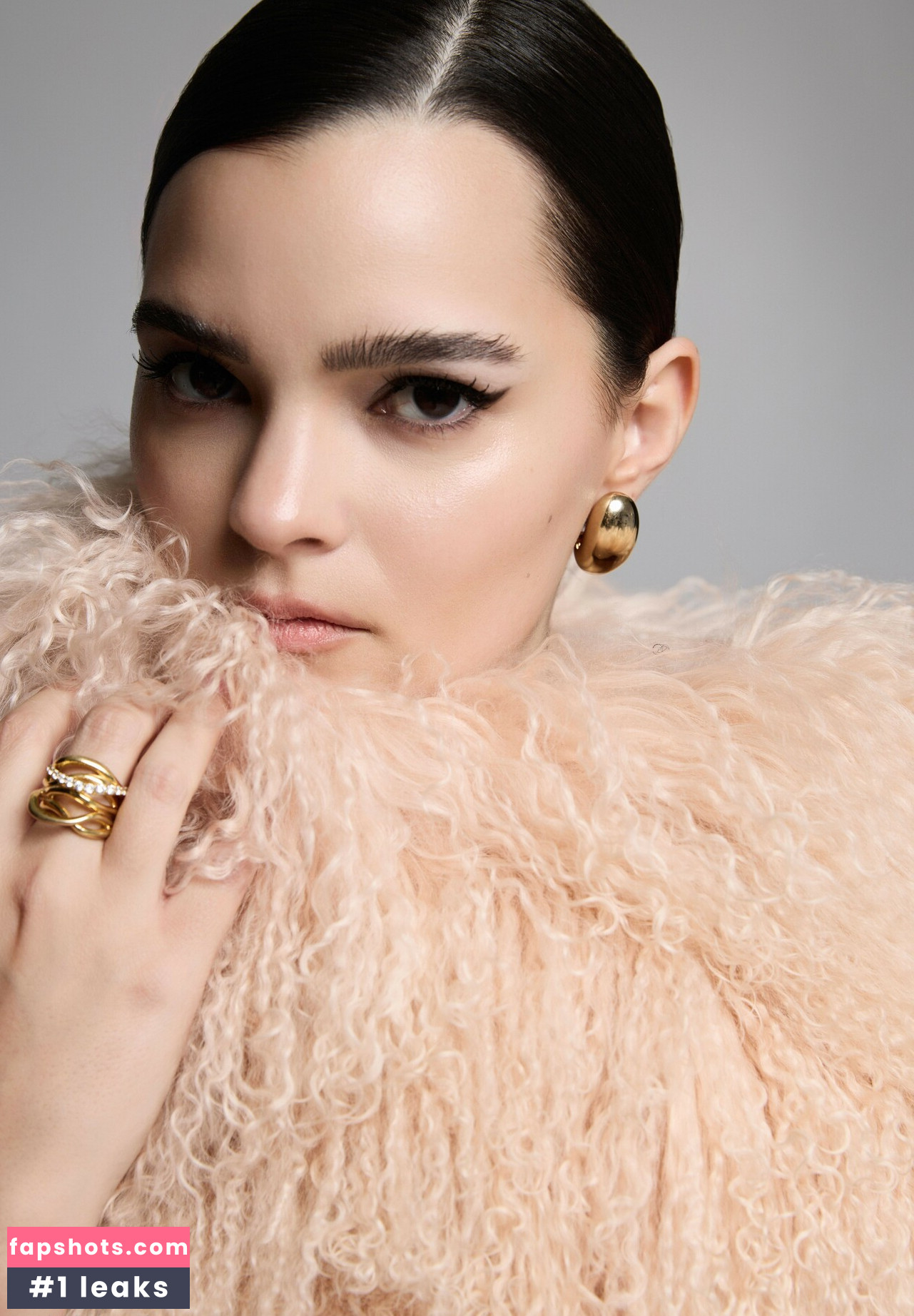 Brianna Hildebrand gallery photo #31