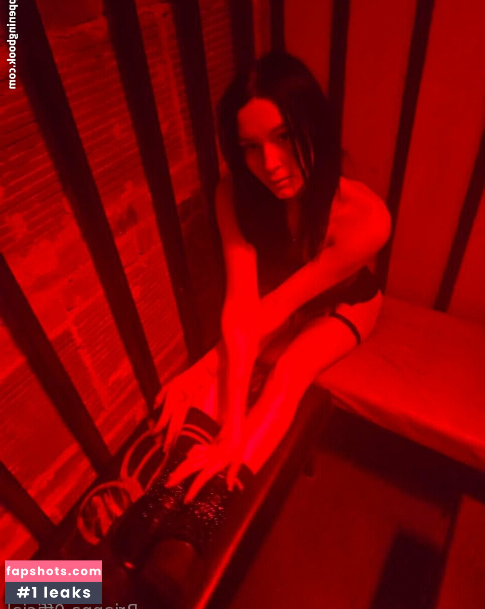 Briannaficial gallery photo #21