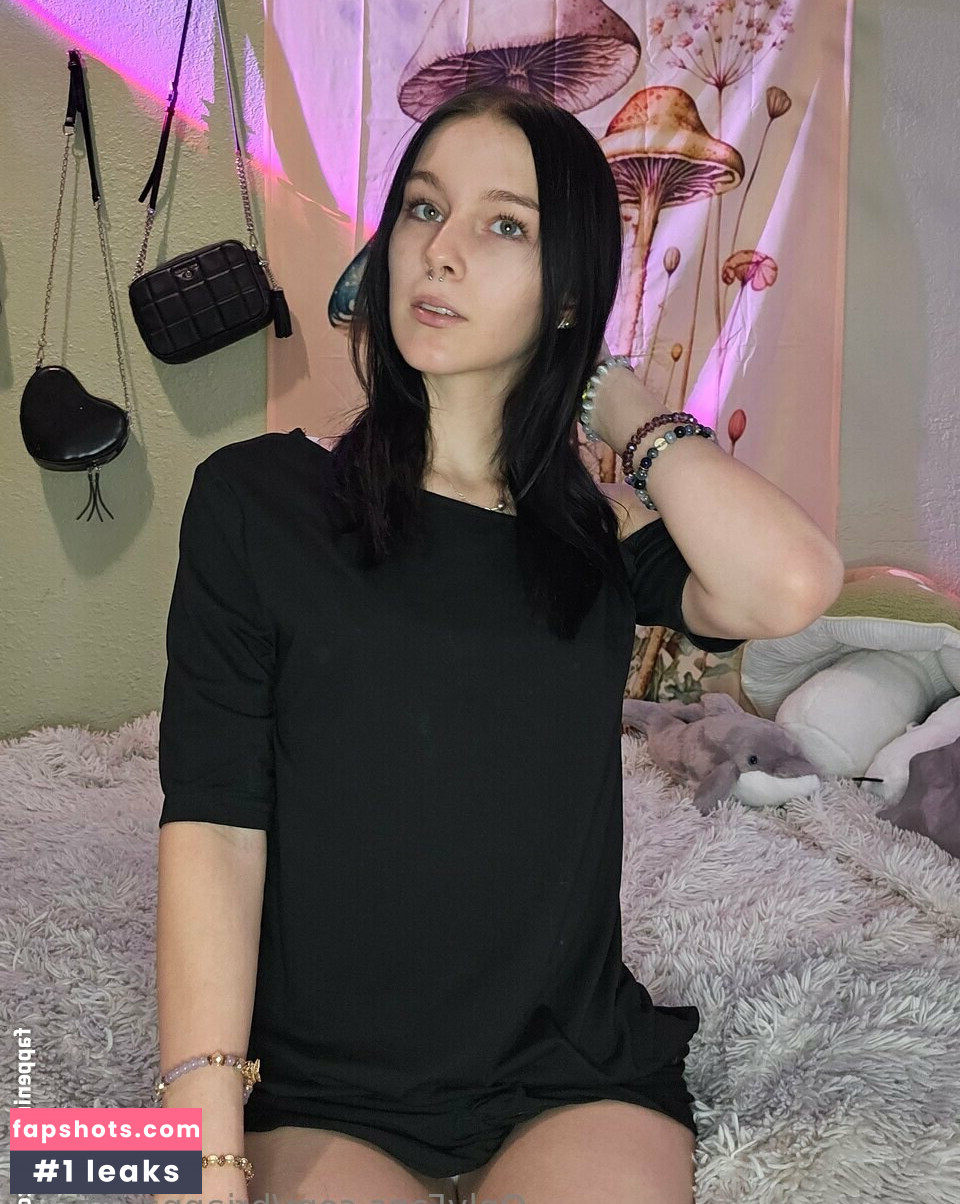 Briannaficial gallery photo #36