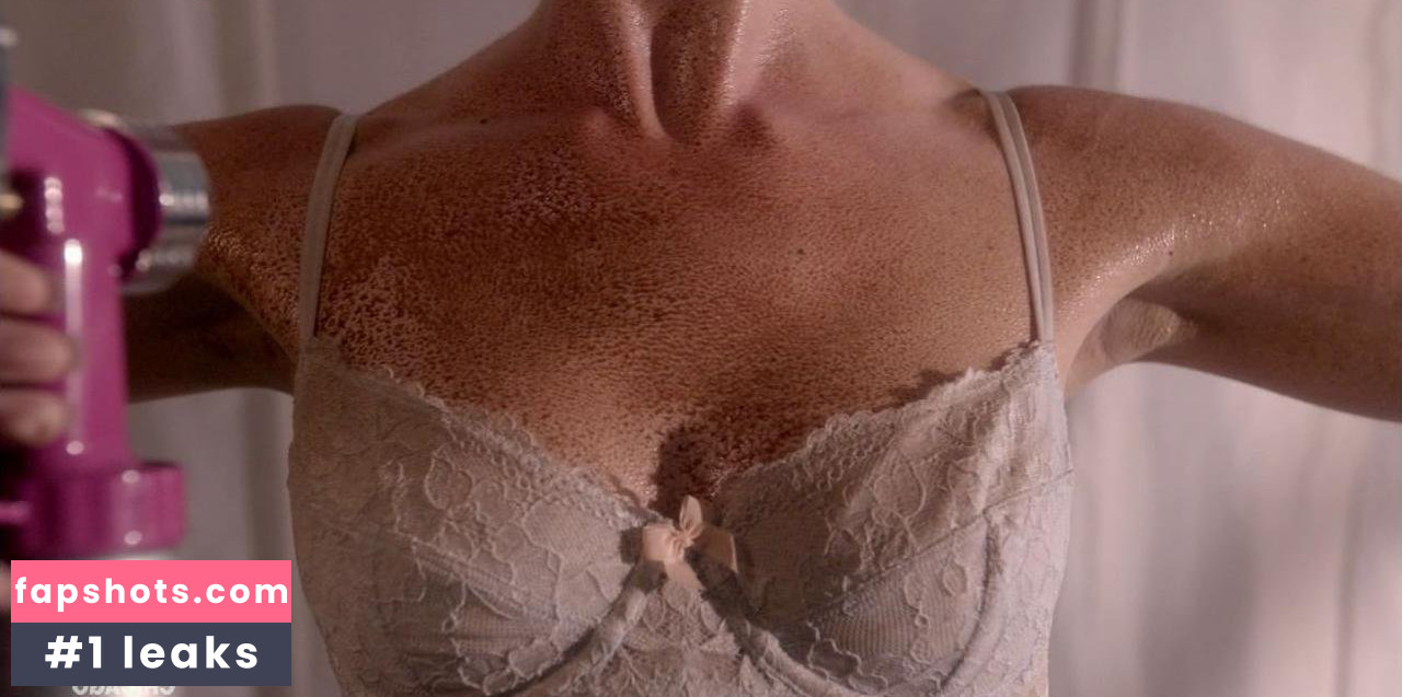 Brianne Howey gallery photo #2