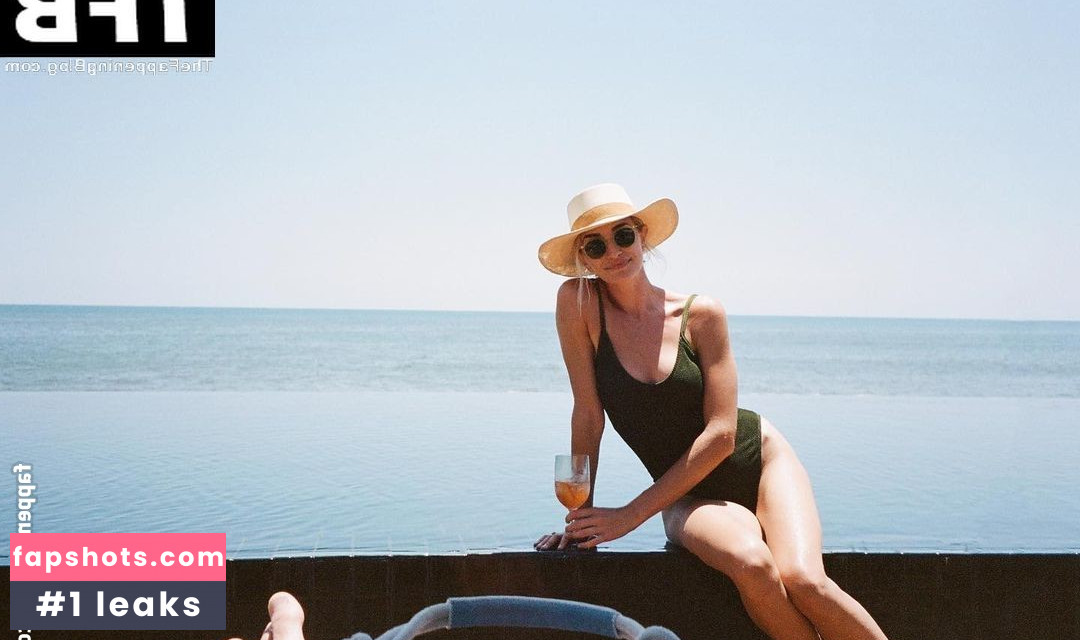 Brianne Howey Filtración Desnuda OnlyFans Foto #39 - Fapshots