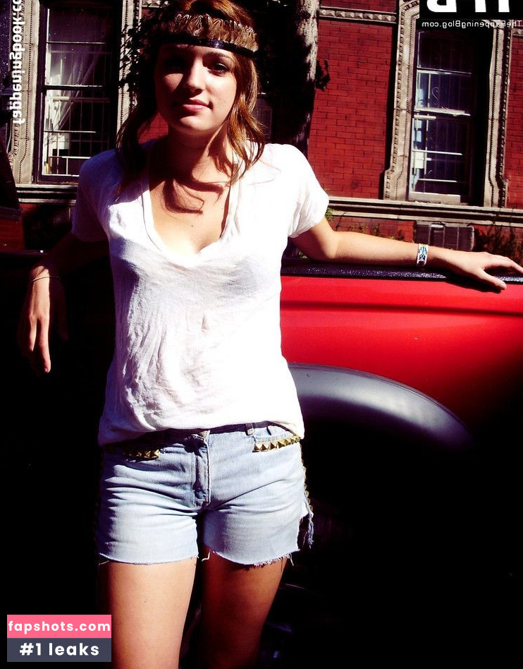 Brianne Howey Filtración Desnuda OnlyFans Foto #44 - Fapshots