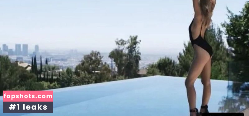 Brianne Howey Filtración Desnuda OnlyFans Foto #9 - Fapshots