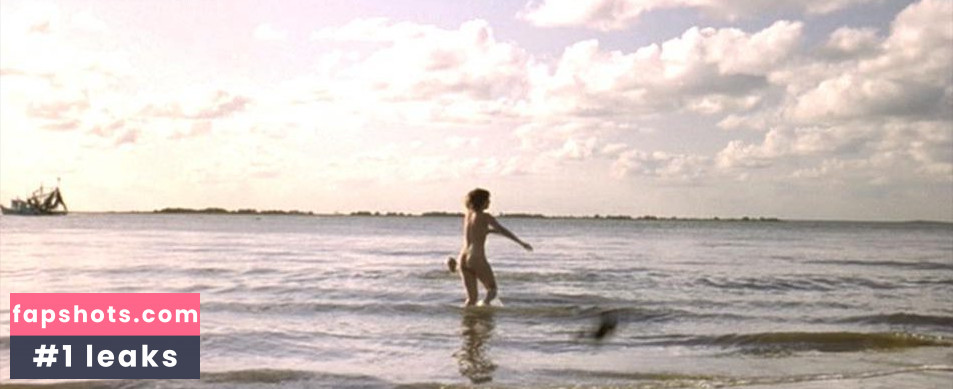 Bridget Fonda gallery photo #38