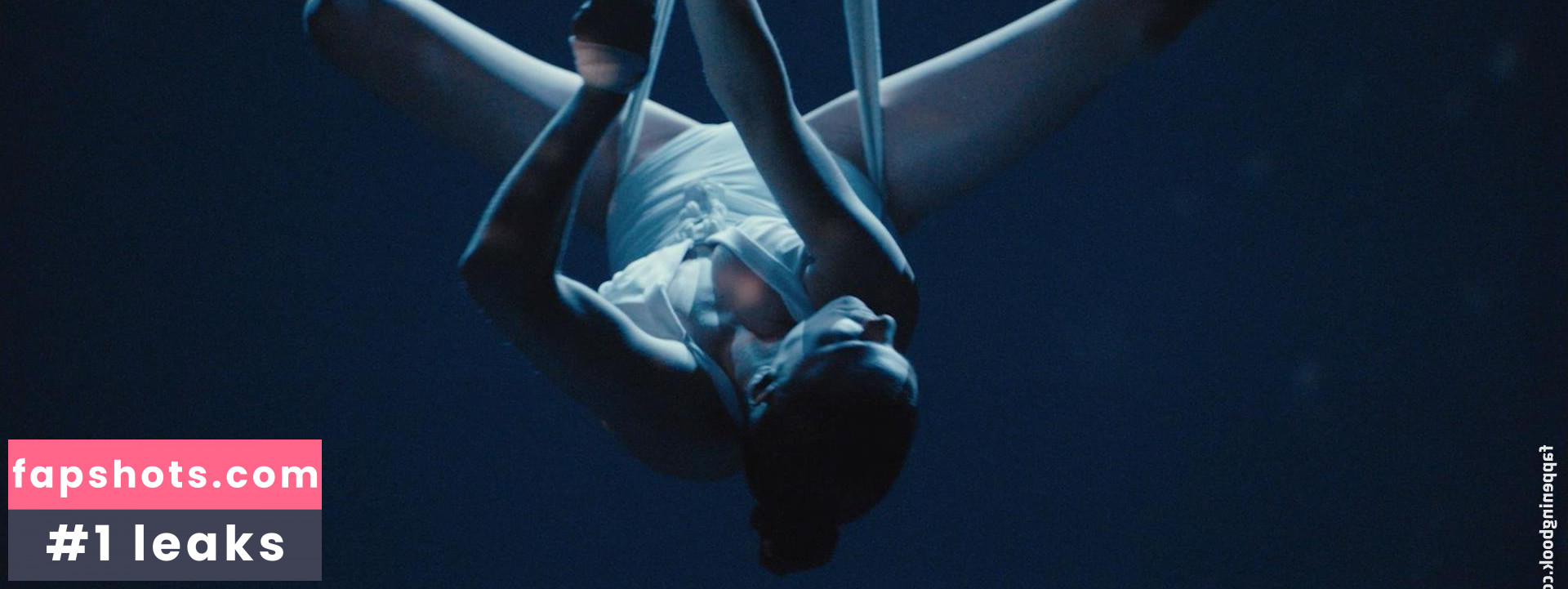 Bridie Hooper nude babe gallery