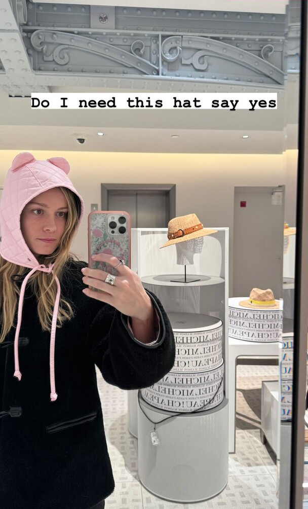 brie-larson-1 gallery photo #1024