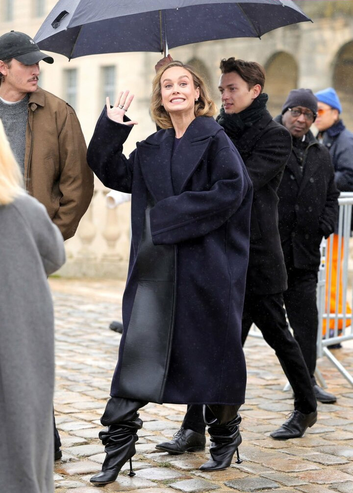 brie-larson-1 gallery photo #1030