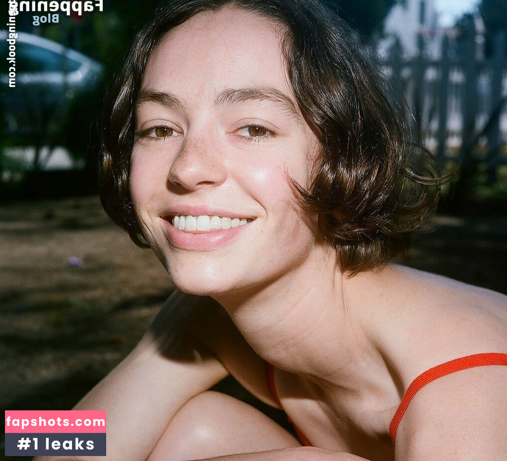 Brigette Lundy-Paine Nude Leaks OnlyFans Photos #8 - Fapshots