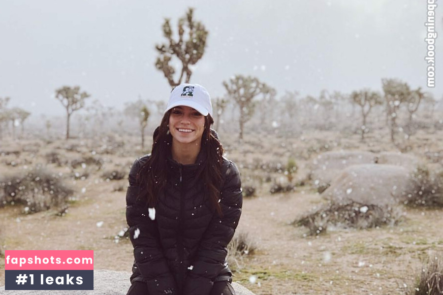 Brigit Sinaga gallery photo #12