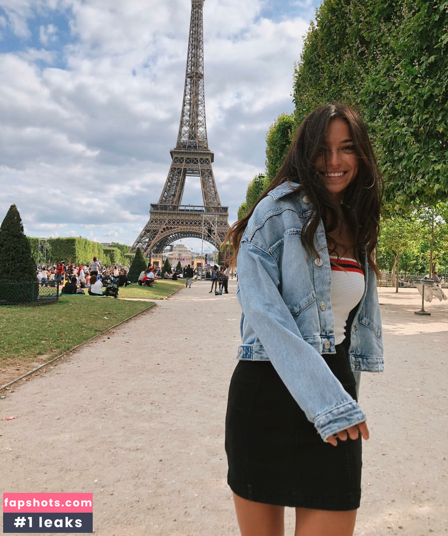 Brigit Sinaga gallery photo #18