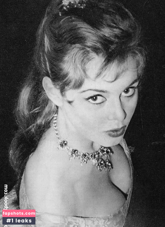 Brigitte Bardot gallery photo #13