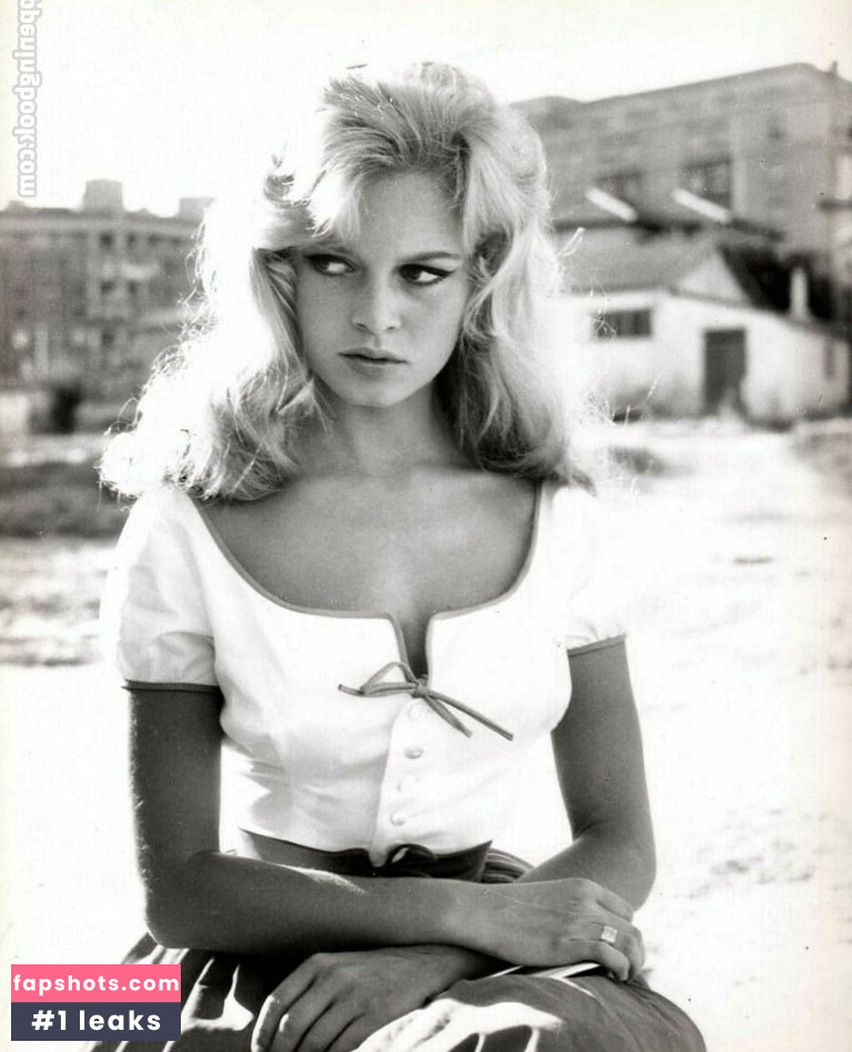 Brigitte Bardot gallery photo #38