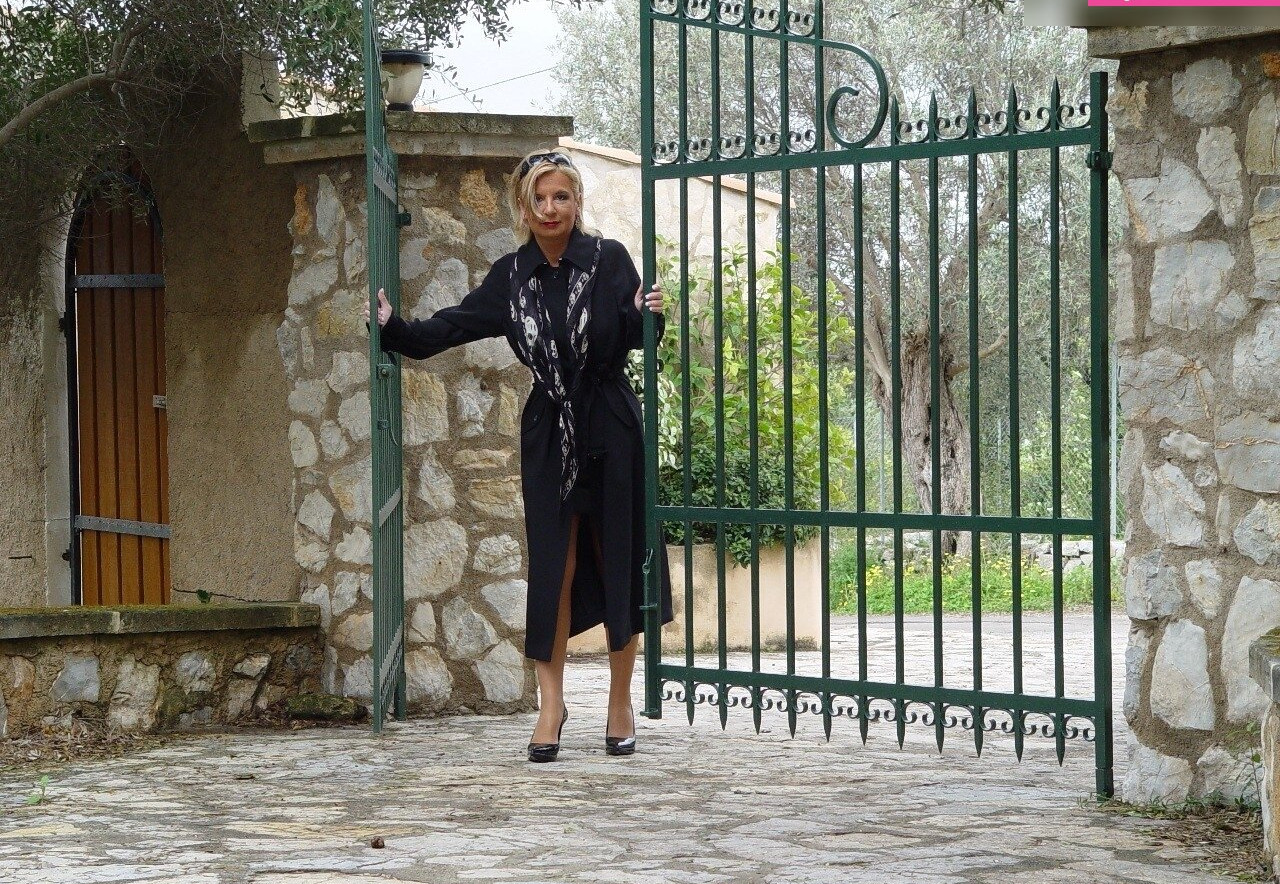 brilliant-paula gallery photo #1591