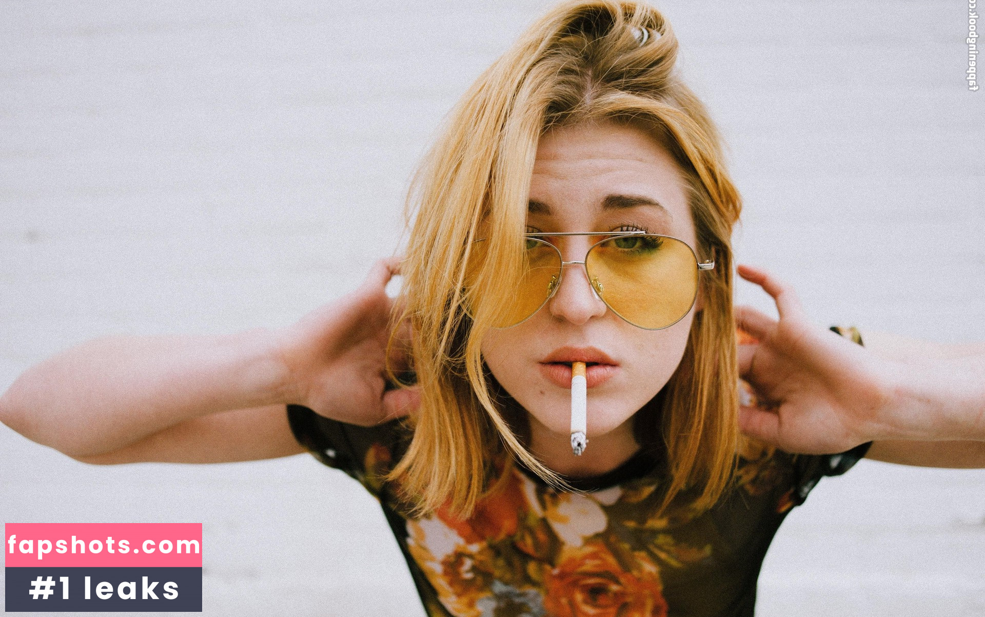 Brit DiMattia nude babe gallery