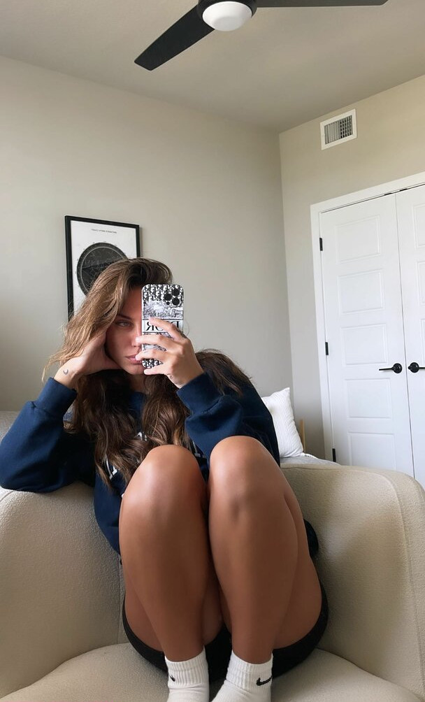 brit-manuela gallery photo #1011