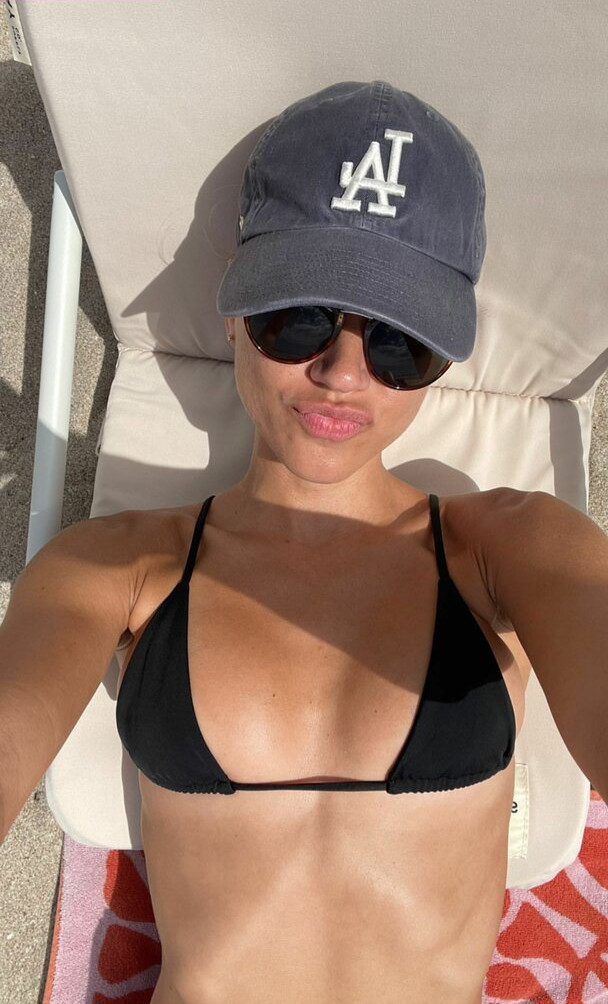 brit-manuela gallery photo #1080