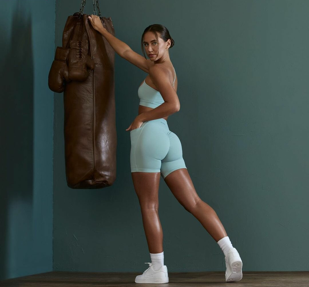 brit-manuela gallery photo #1402