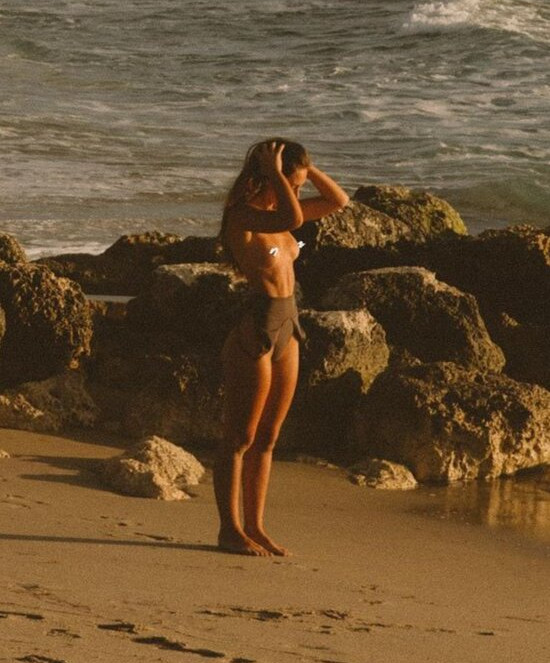 brit-manuela gallery photo #1437