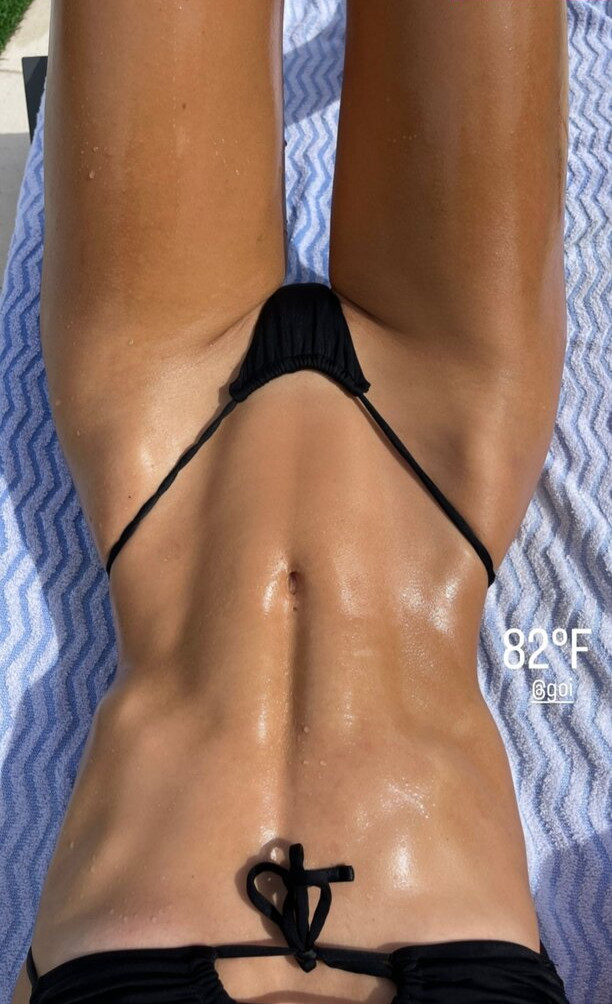 brit-manuela gallery photo #557