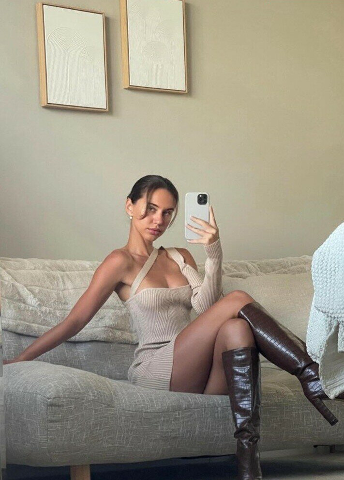 brit-manuela gallery photo #577